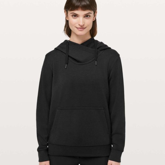 lululemon athletica Sweaters - NWT Lululemon Black City Sleek Hoodie